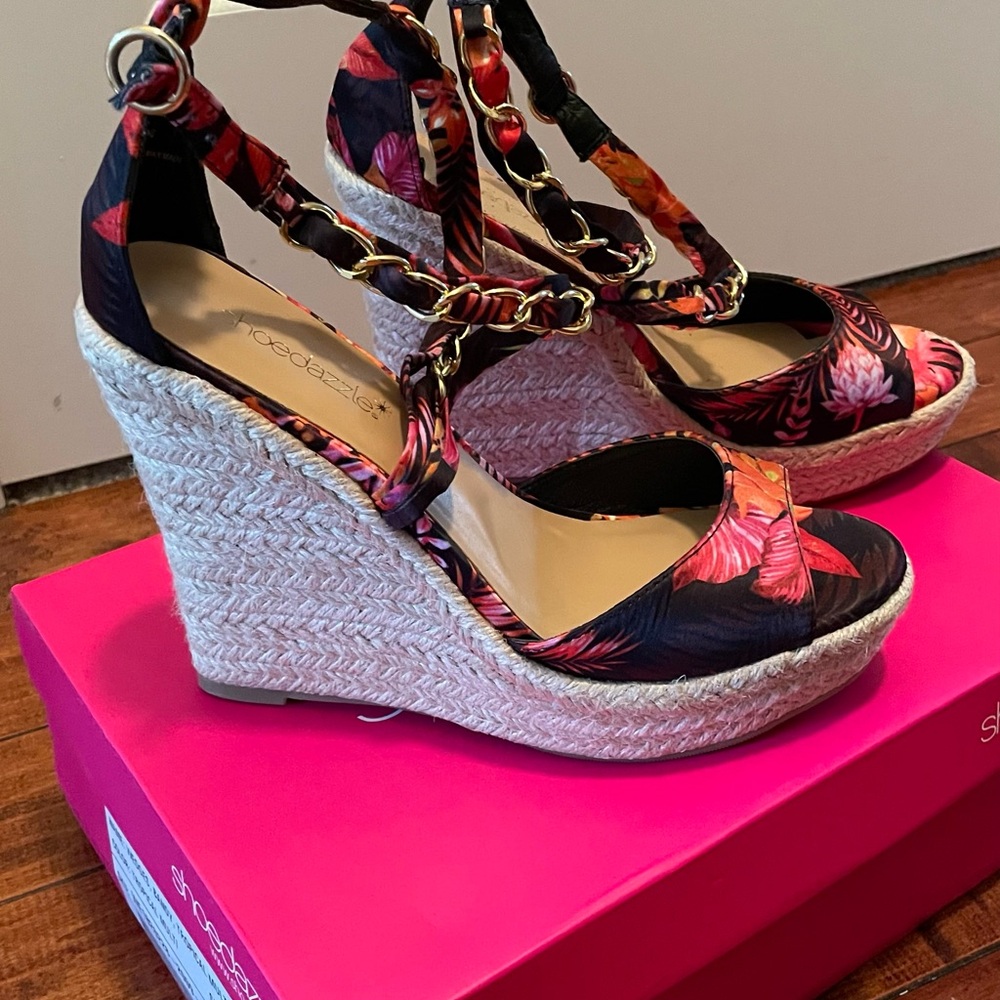 Shoe dazzle